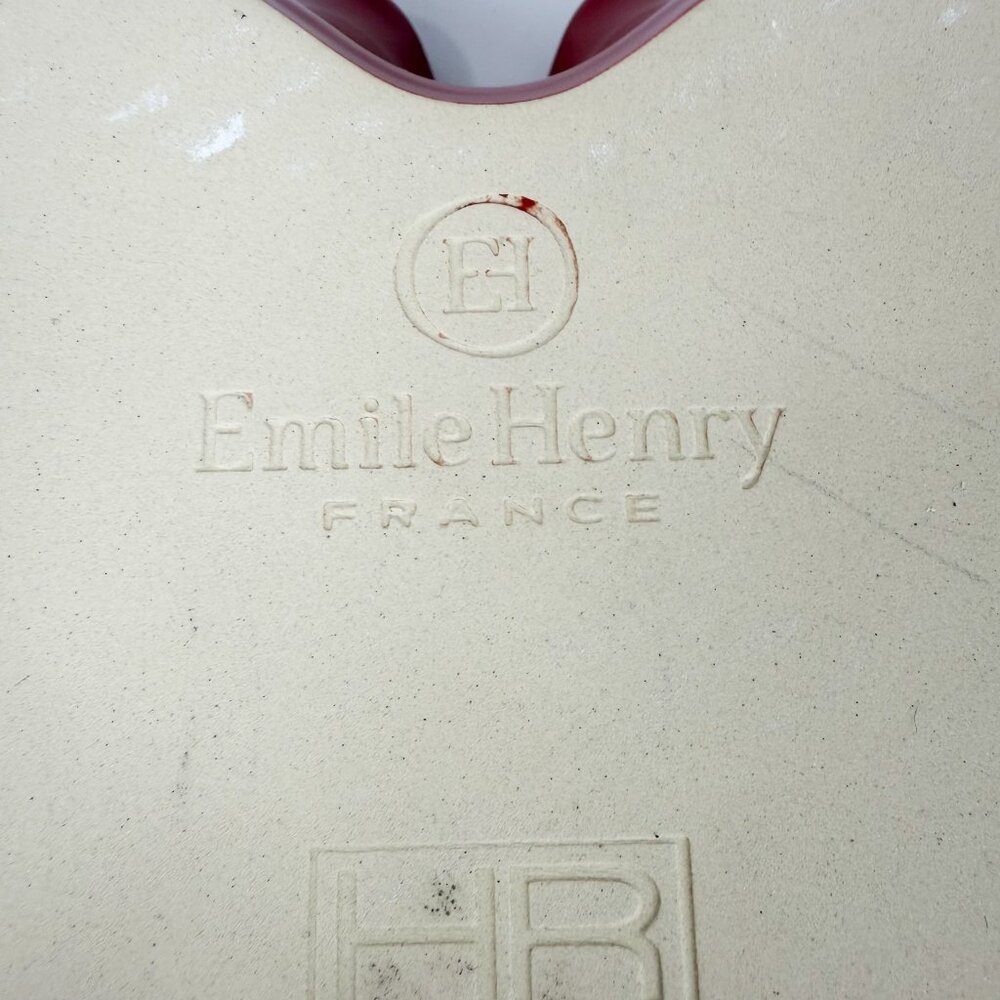 Emile Henry France Red Burgundy Ruffled Heart Baking Dish 12.8'' 61.77 - Picture 4 of 7